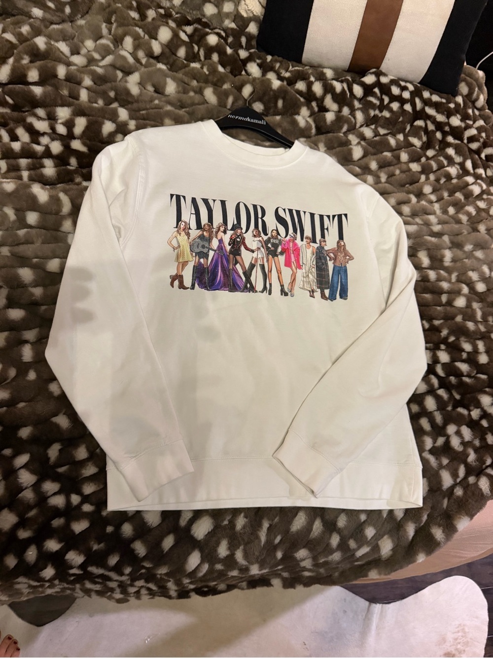 Taylor Swift White Crewneck Sweatshirt with all the Taylor’s